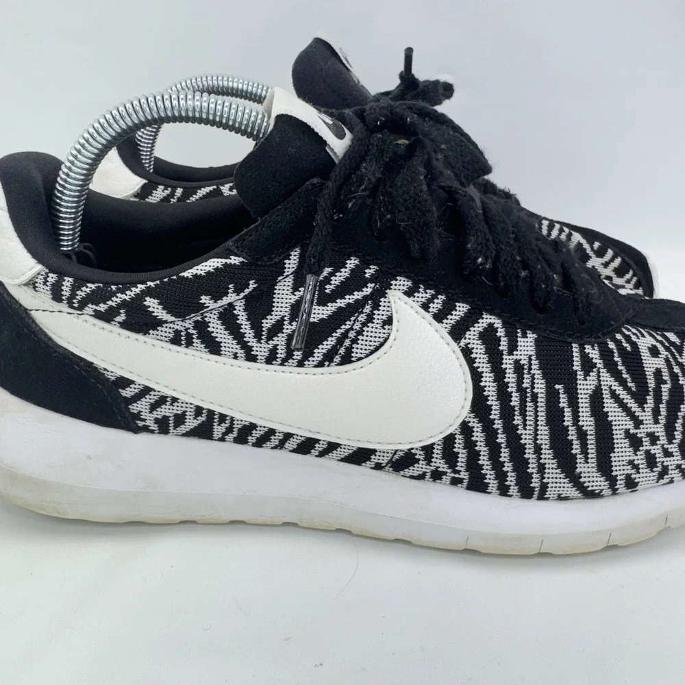 Nike Women's Roshe LD 1000 KJCRD Black White Size 9.5 819845 001 Training Shoes